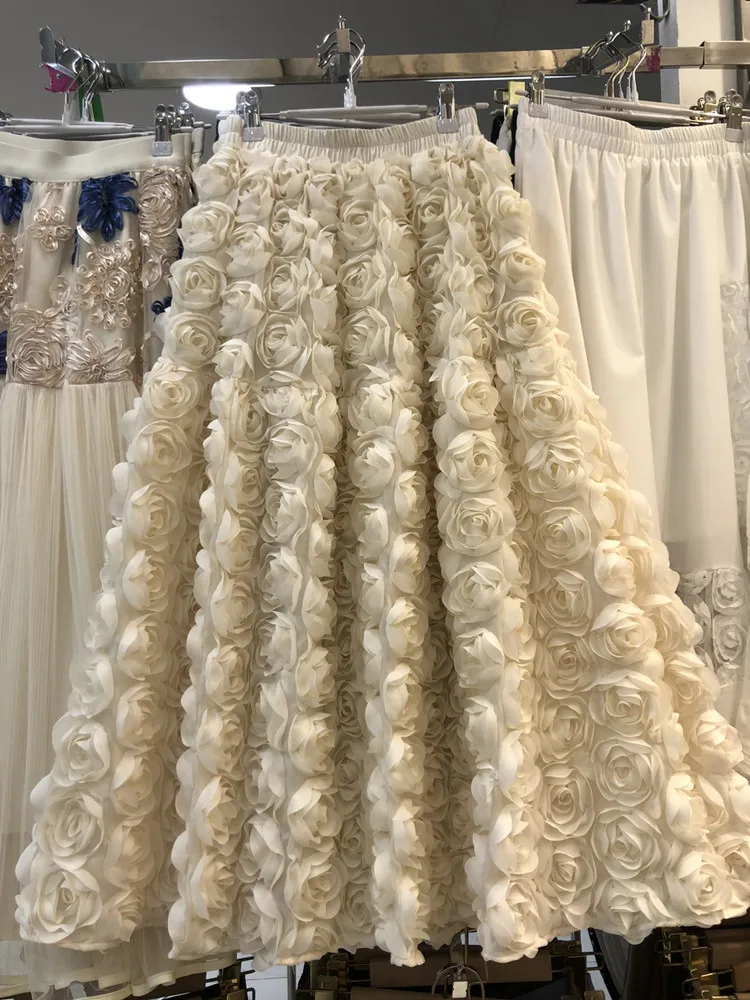 

Elegant Heavy Three-Dimensional Rose Flowers Fluffy Skirt New Fashion French High Waist Large Swing A- Line Long Skirts