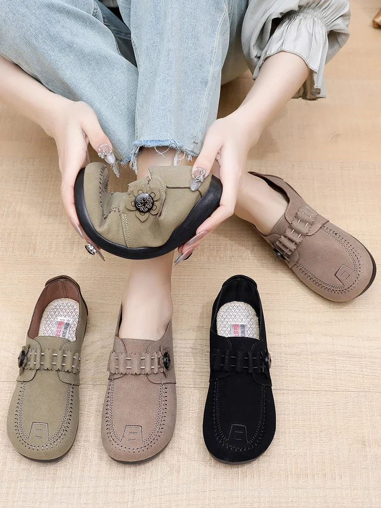 Retro casual flat shoes women's new women's shoes in the spring of 2024 are soft and not tired.