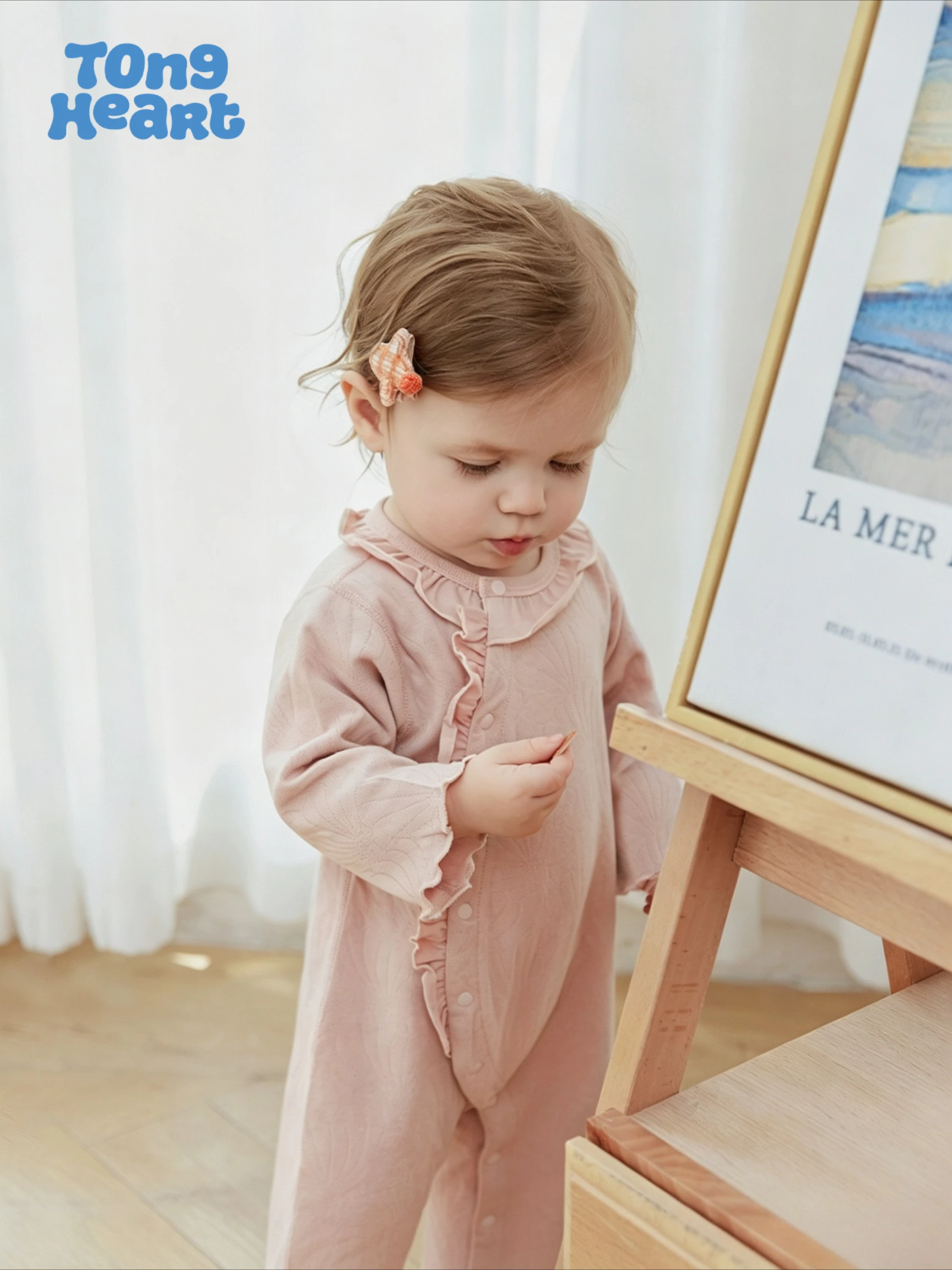 TongHeart Baby one-piece dress for autumn and winter, girls' baby clothes for outdoor wear, princess outfit for autumn and winte