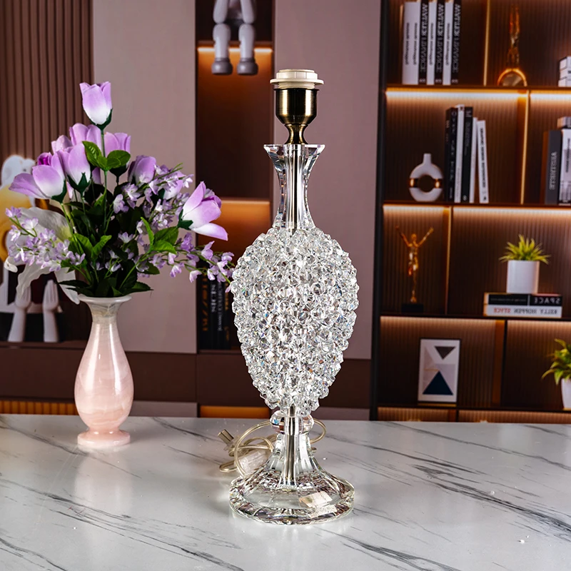 

New Design with Diamond Inlay Elegant and Luxurious Home Decor Bedroom Dining Table Decoration Glass Crystal Desk Lamp