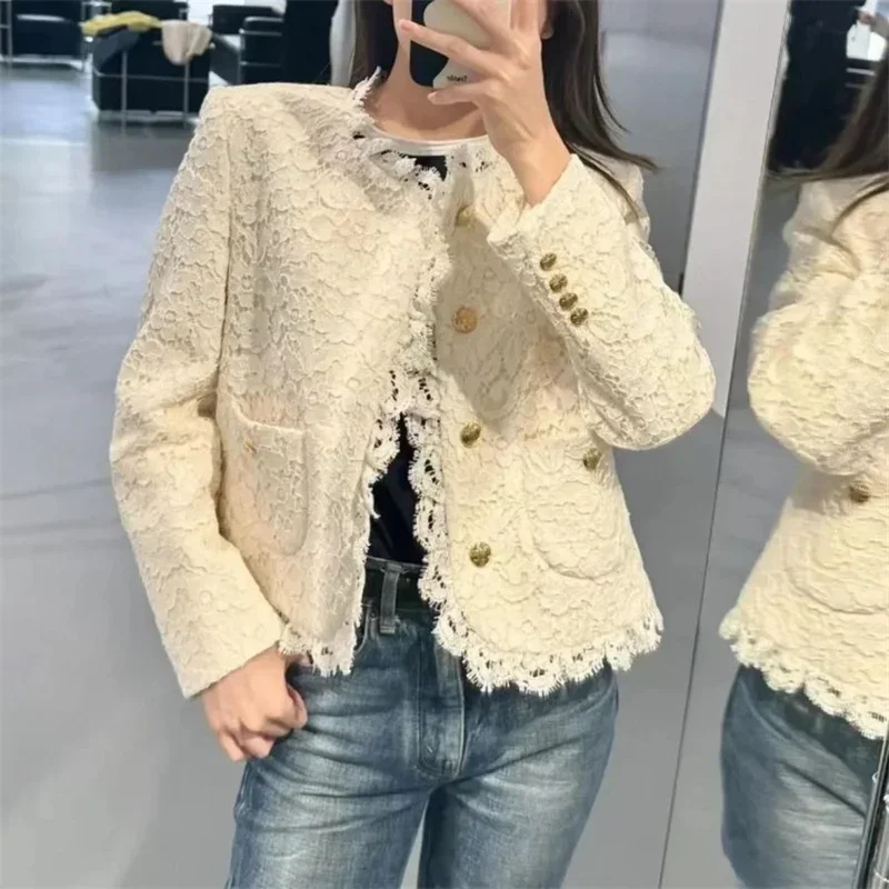 

2024 Spring Women Full Sleeve Lace Spliced Metal Button Pockets Hook Flower Hollow Bawics Short Jacket Casual Outerwear