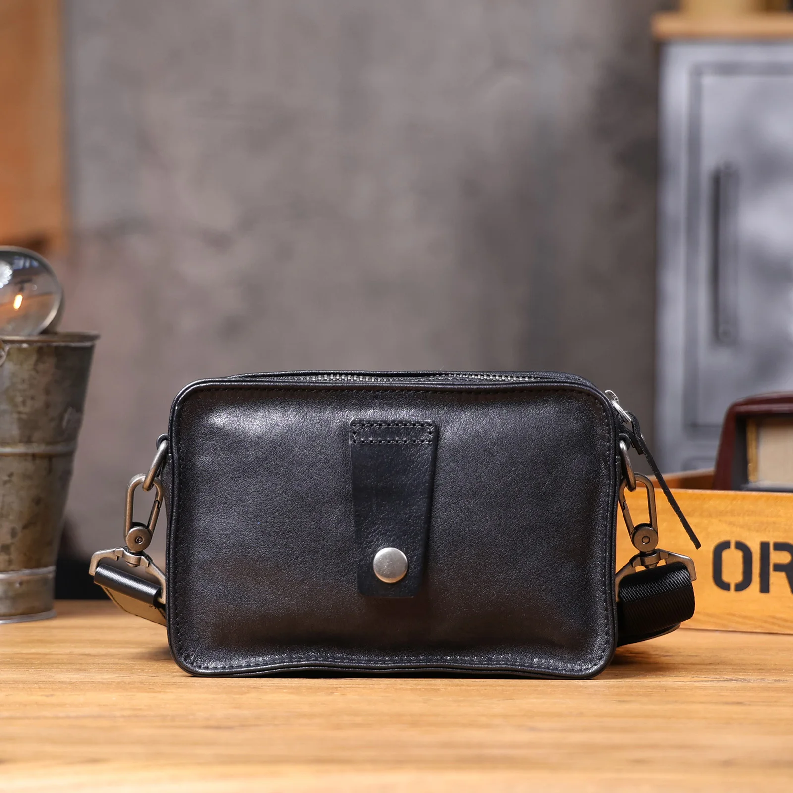 Vintage-Umhängetasche für Herren aus hochwertigem Rindsleder, modische Casual-Crossbody-Tasche, pflanzlich gegerbte Echtleder-Schultertasche – Detail 19