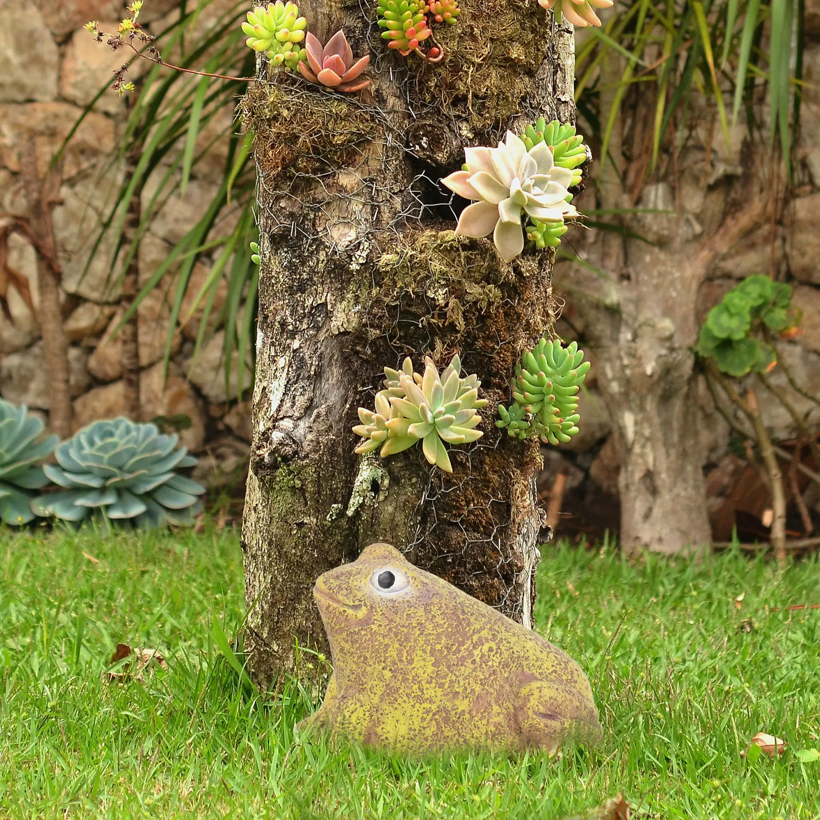 

Frog Shaped Hider Outdoor Garden Resin Box Weatherproof House Key Storage Yard Simulated Appearance Key Hider Decorative Lock