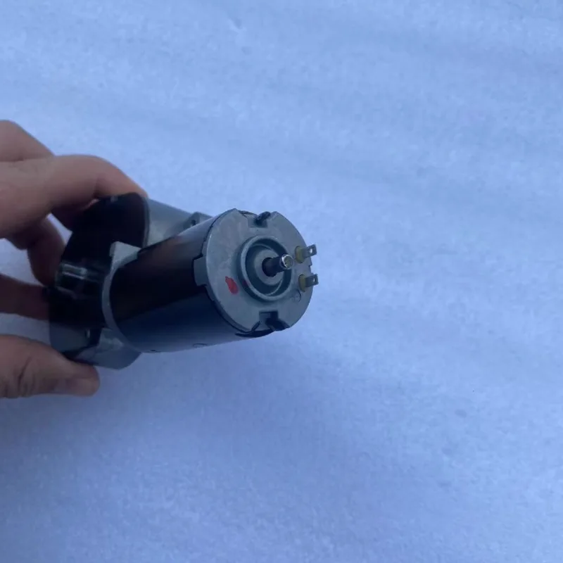 Rear Curtain Motor Rear Sun Blind Curtain Actuator for Audi A6L C6
