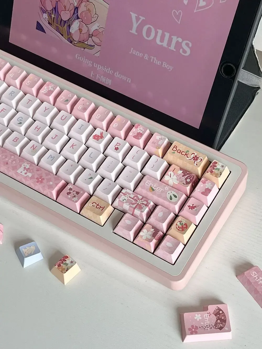 

Keycaps Sakura Letterhead, original original keycaps pink and wind mechanical keyboard keycaps