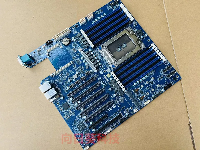 MZ32-AR0 PCI-E4.0 single circuit motherboard, AMD EPYC Xiaolong 7302 7642