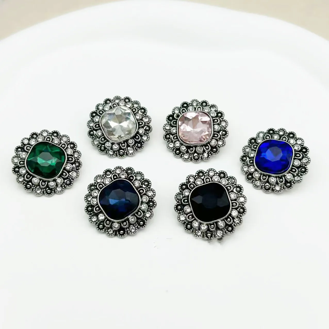 5Pcs Vintage Luxury Gem Flower Button Diamond Metal Button Women\'s Coat Knitwear Dress Sweater Decorative Buttons