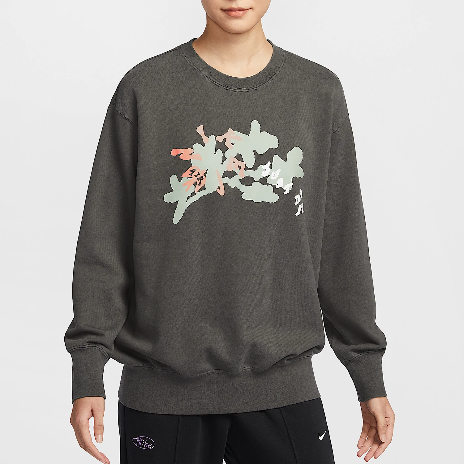

Nike genuine Sportswear Women's Round Neck Sport Print Sweatshirt HV8724-261