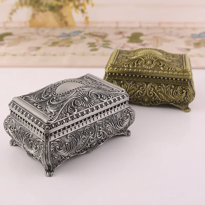 Vintage Flower Carved Storage Box Square Shaped Zinc Alloy Jewelry Box Organizer Classic Ornaments For Necklace Ring