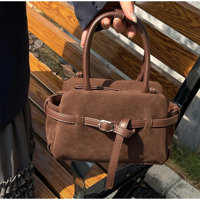 

Fashion Women's Handbags New Light Luxury High-end Versatile Small Square Bag Brand Simple Retro Commuter Crossbody Shoulder Bag