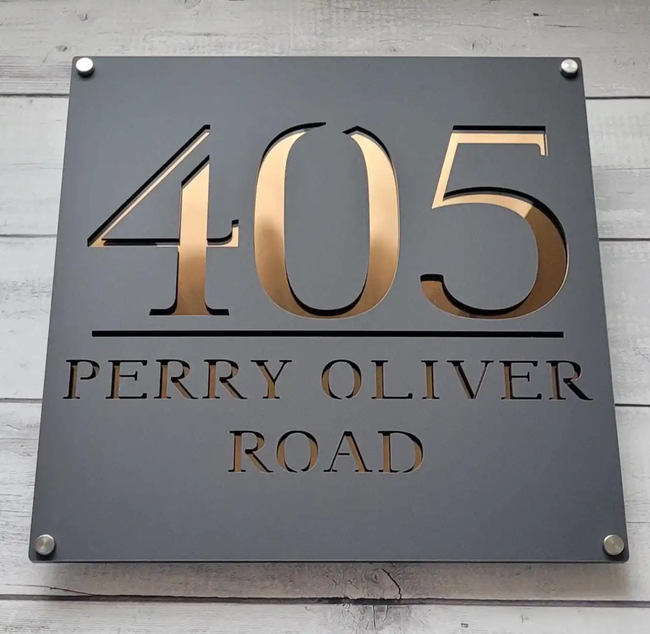 Outdoor House Number Sign – Personalized 3D Laser Cut Acrylic Address Plaque with Hebrew Family Name & Mirror Text