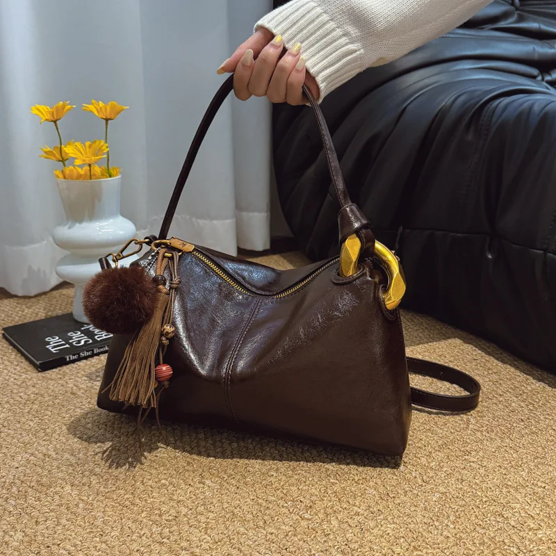 

2025 A/W Women's Luxury Underarm Bag, Genuine Leather Multi-way Shoulder Crossbody Purse, Vintage Quilted Bag for Work Commute