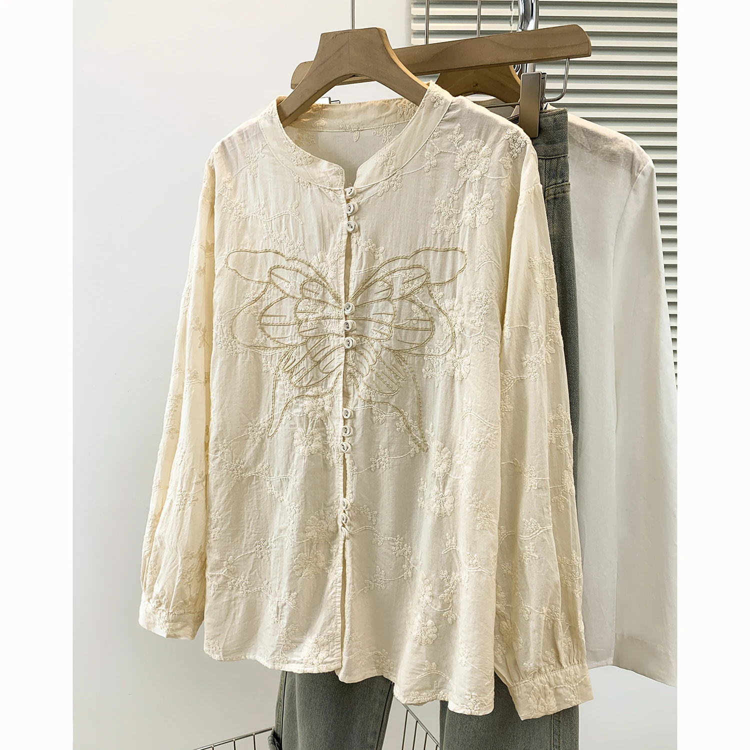 

Loose Women's Ethnic Sle Embroidered irt European Faion plus Size Spring Autumn New Arrival Outerwear Top Pat...