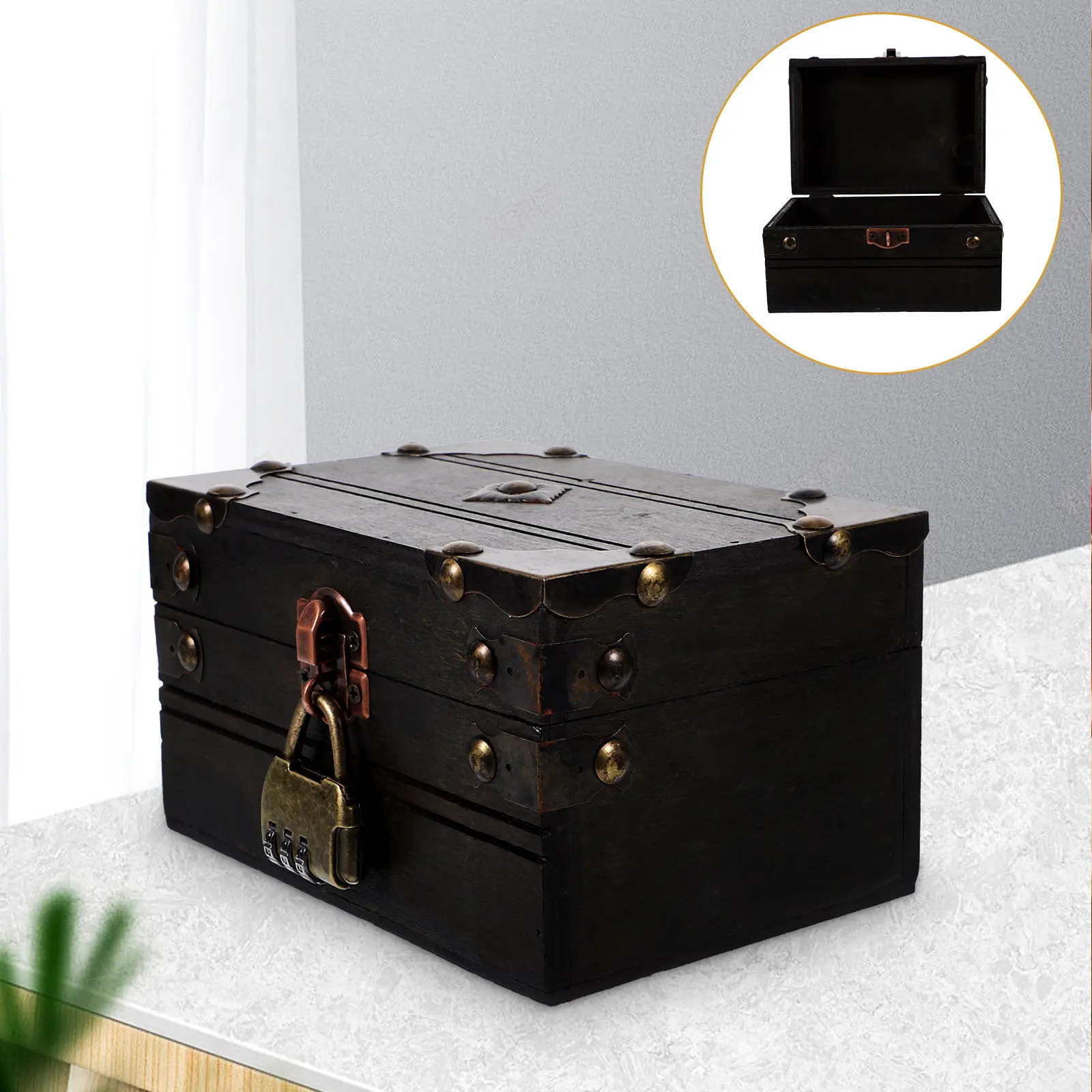

Vintage Wooden Jewelry Box Retro Treasure Chest Lockable Keepsake Box for Storing Rings Pendants Earrings Wooden Chest