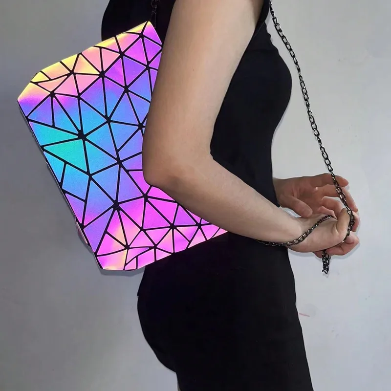 Luminous Chain Messenger Bag Set Fashion Holographic Geometric Folding Purse Women Shoulder Bag 2pcs image 4