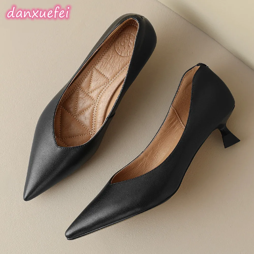 danxuefei plus size 34-42 women\'s genuine leather 4.5cm kitten heel pointed toe slip-on pumps elegant ladies low heeled shoes