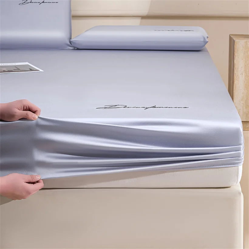 

Natural Eucalypthus Lyocell Bed Fitted Sheet Silky Soft Smooth Mattress Cover Customized Size Luxury High End Embroidered Sheets