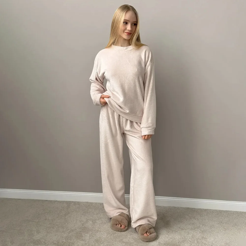 

2025 Autumn Winter New Round Neck Long Sleeve Pajama Set Women Home Wear Elegant Design Multiple Colors Available