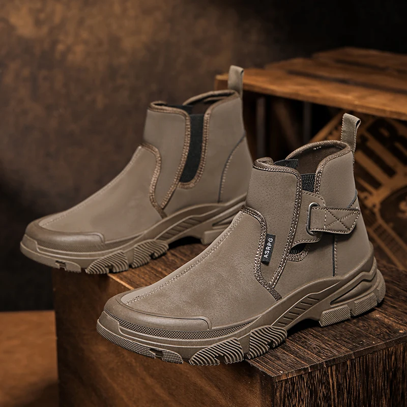 New Men's Leather Boots Korean Trend Comfortable Men Shoes British Fashion Mens High Top Sneakers New Moccasins Men AS1701