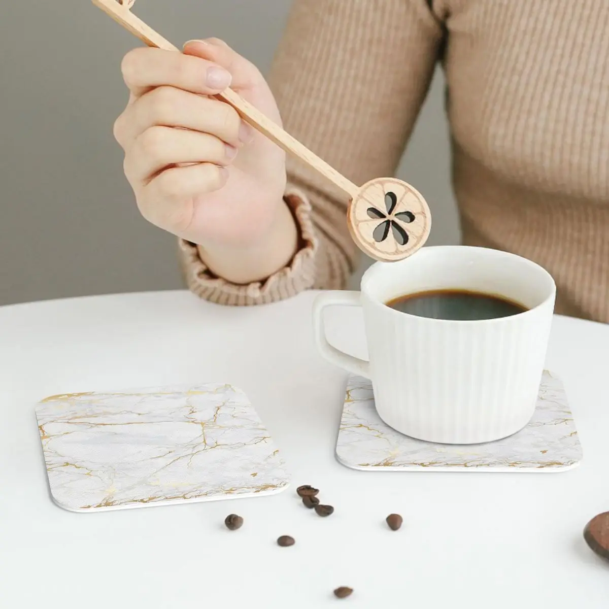 Sottobicchieri in marmo bianco e oro tovagliette da cucina tovagliette isolanti impermeabili tappetini da caffè decorazioni per la casa Set di 4