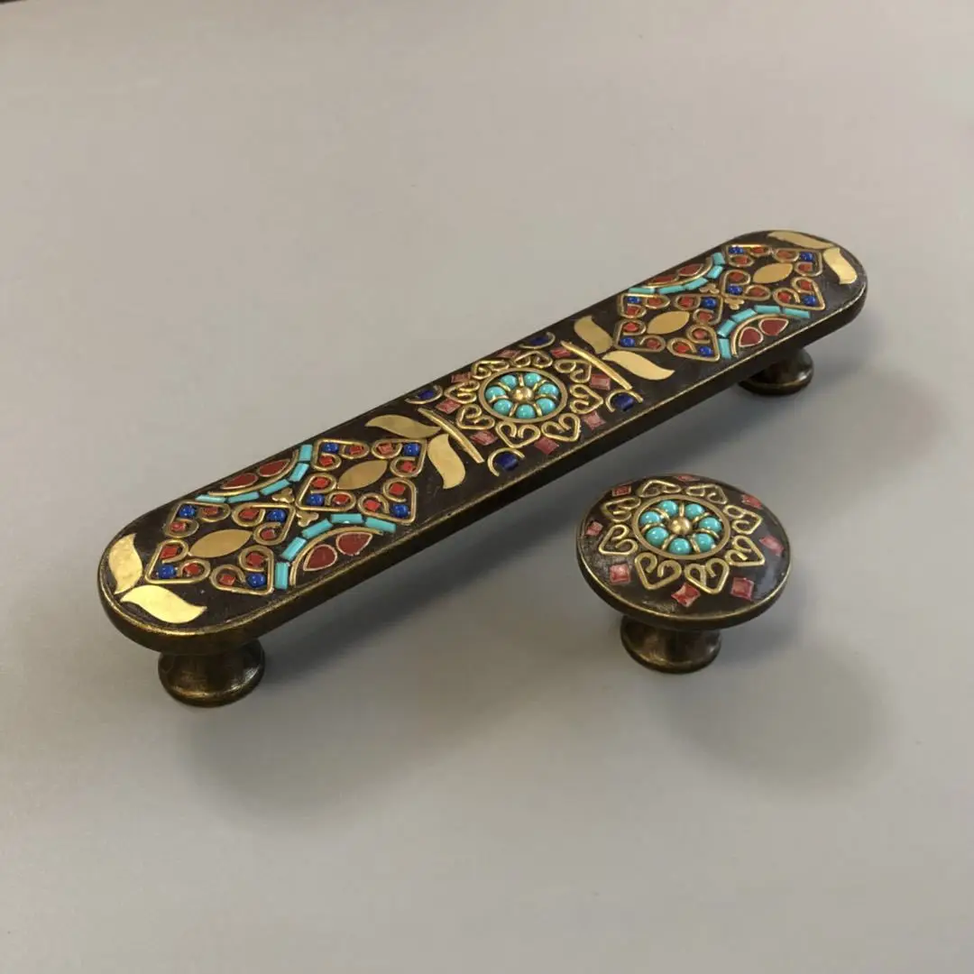 Nepal Ethnic Style Brass Art Handle Cabinet Drawer Kitchen Dresser Wardrobes Cabinet Pulls Shoe Cabinets Handles for Furniture