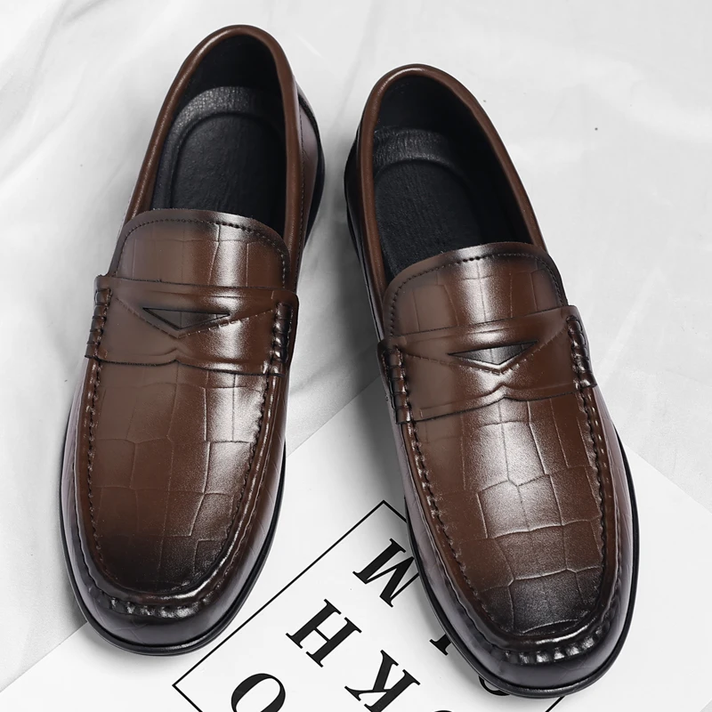 mocasines-de-fondo-plano-para-hombre-caballero-de-negocios-estilo-comodo-trabajo-diario-o-oficina-zapatos-ligeros-de-cuero-para-caminar-al-aire-libre