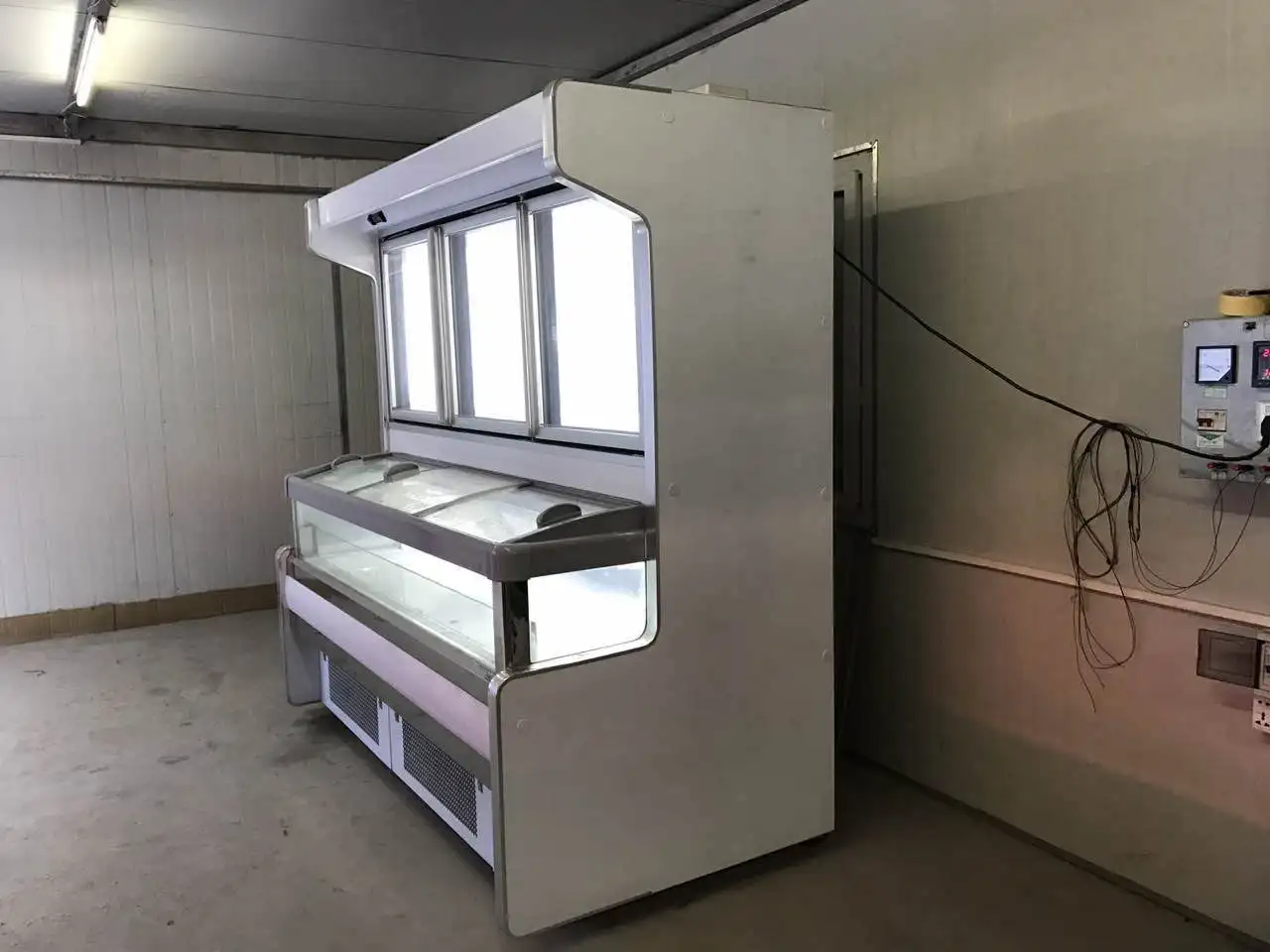 2.0m Freezing Open Showcase Ice Cream and Beverage Display