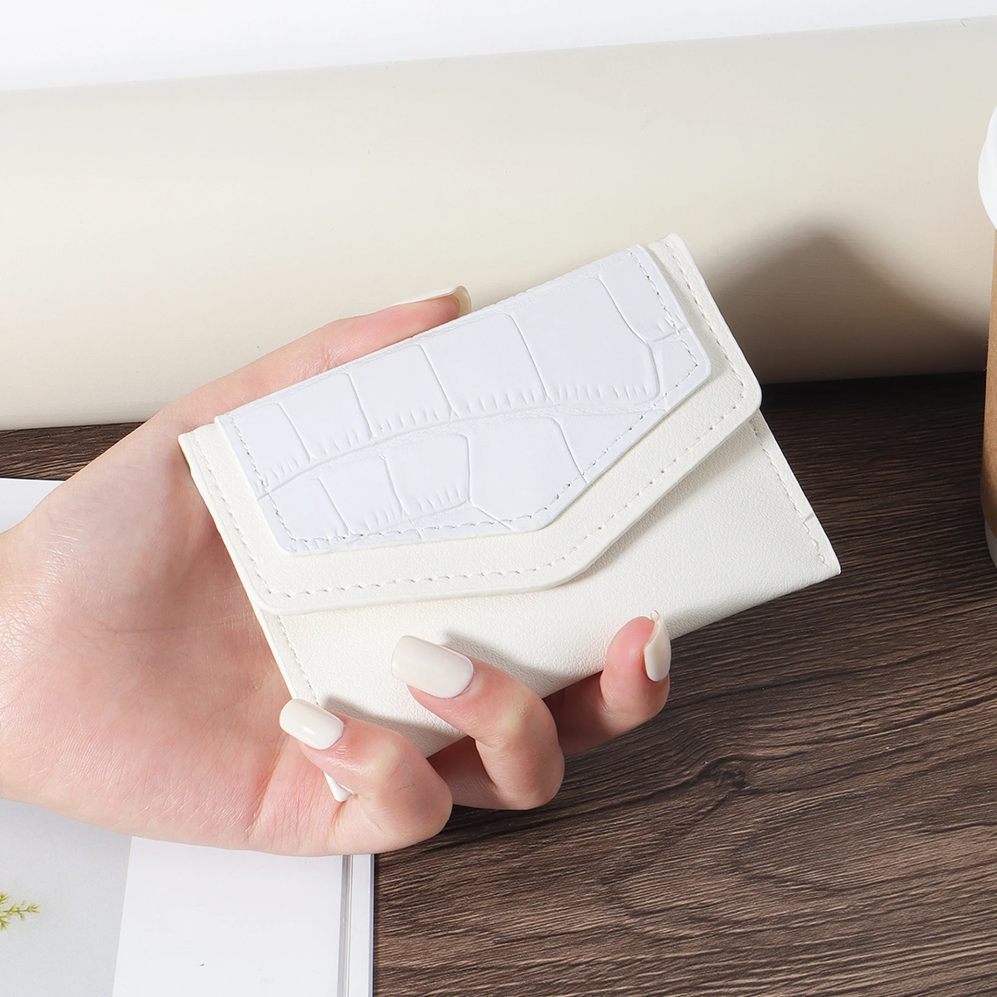 

Card holder ultra-thin, lightweight, portable cash ID card credit card coin pocket wallet, fashionable buckle wallet, high-quali