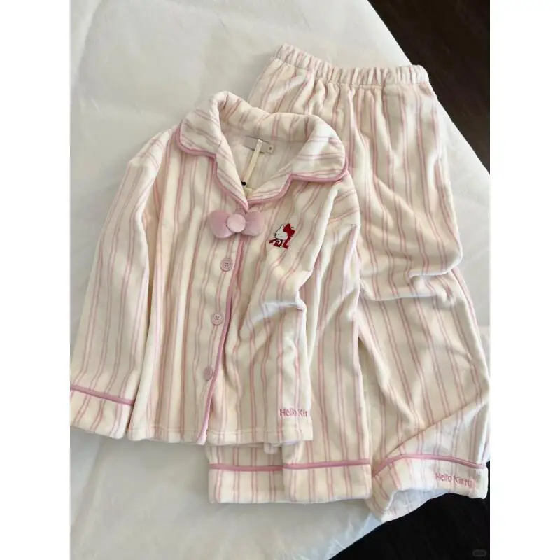 

Фланелевые пижамы Hello Kitty, женские зимние флисовые теплые толстые новые домашние костюмы, уютная одежда для дома, одежда для сна, кавайная модная ночная рубашка