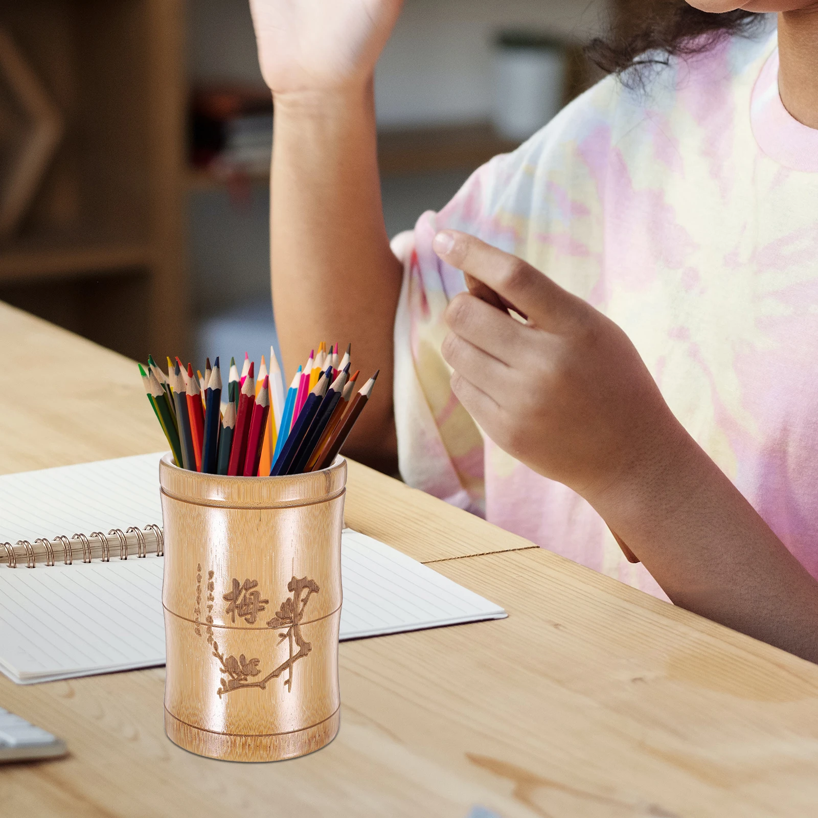 

Chinese Style Bamboo Brush Holder Desktop Pen Organizer for Office School Supplies Storage Vintage Carved Design Decorative