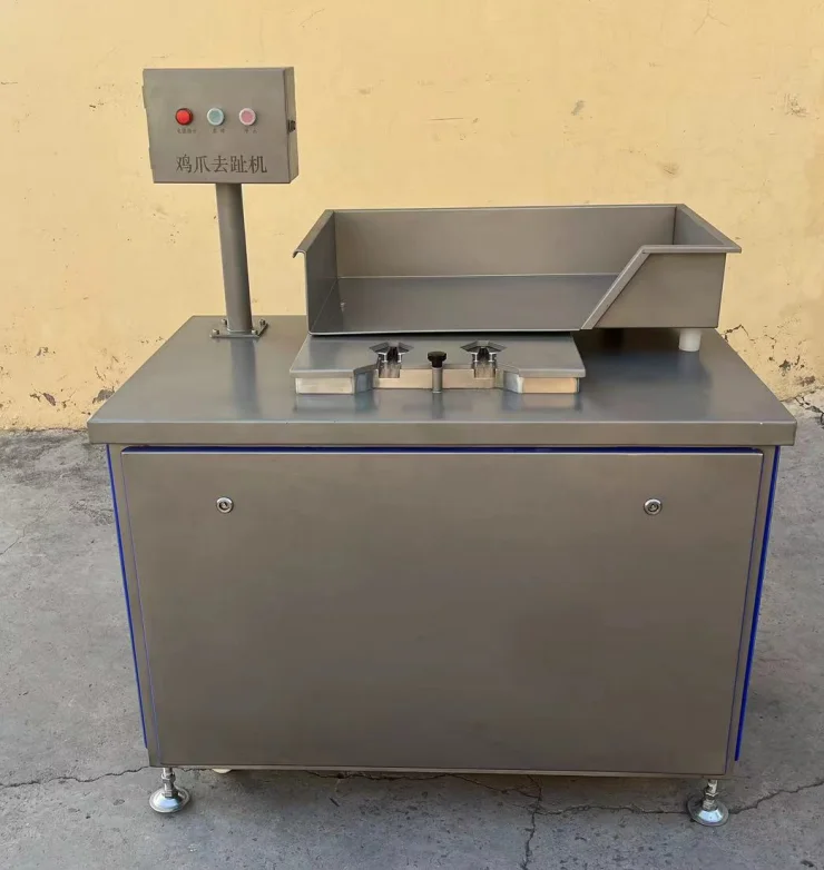 

Chicken Feet Nail Cutting Machine