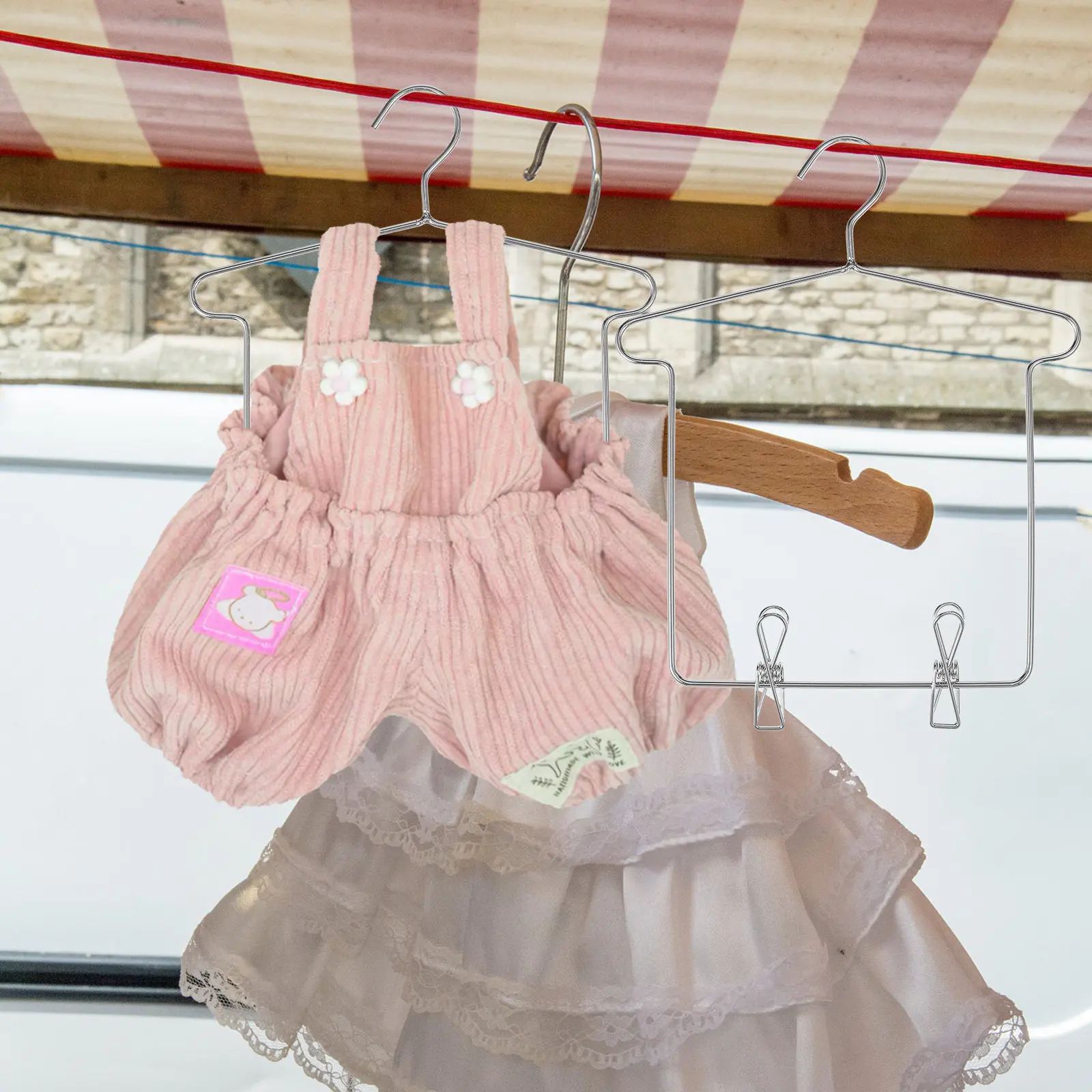 

5 Sets Mini Hangers Iron Material Clips Pants Shirts Clothes Rack Baby Clothes Storage 20Cm Shirts Hangers Mini House Ornaments