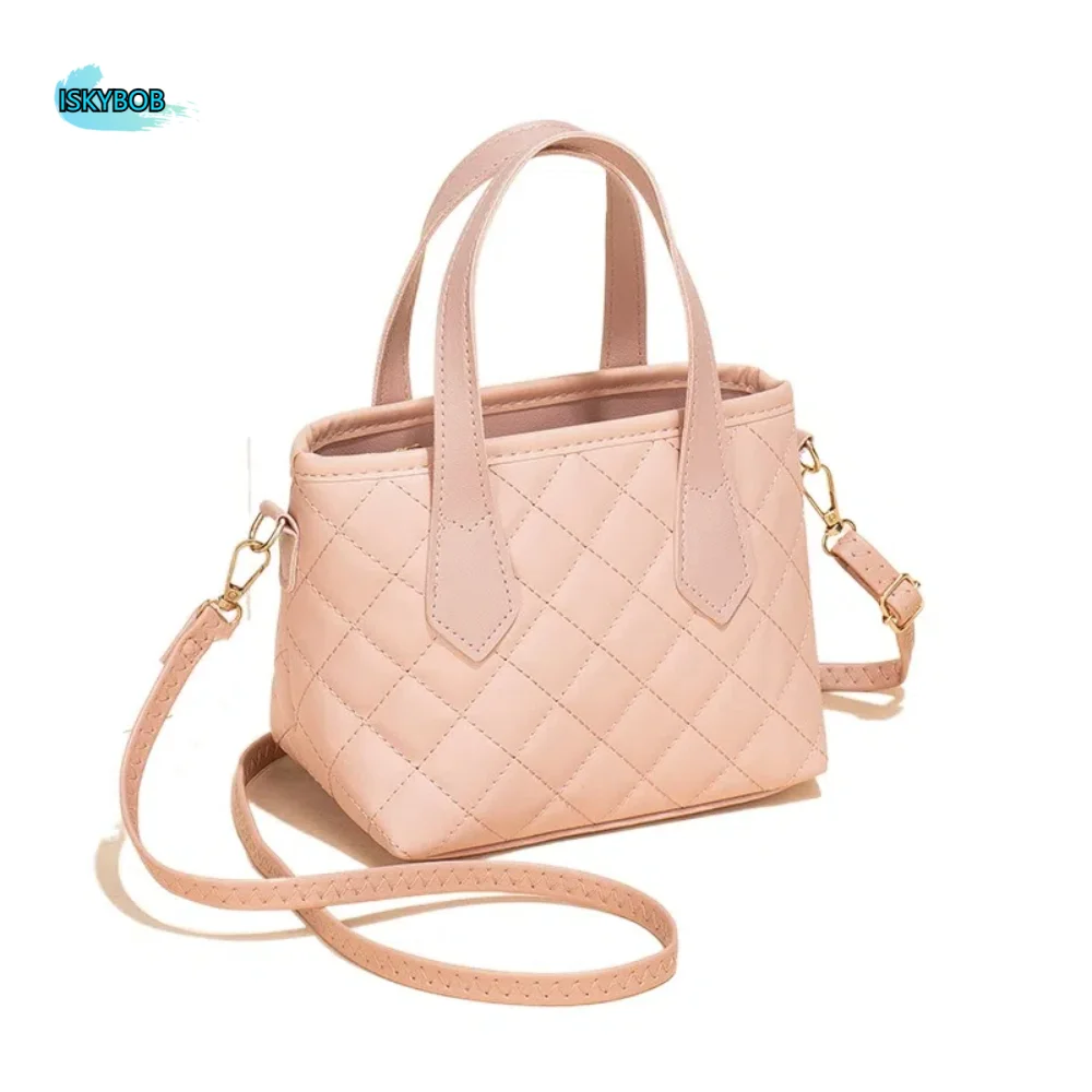 

Elegant Embroidered Shoulder Bag Adjustable Strap Large Capacity Crossbody Bucket Bag Commuting Classic