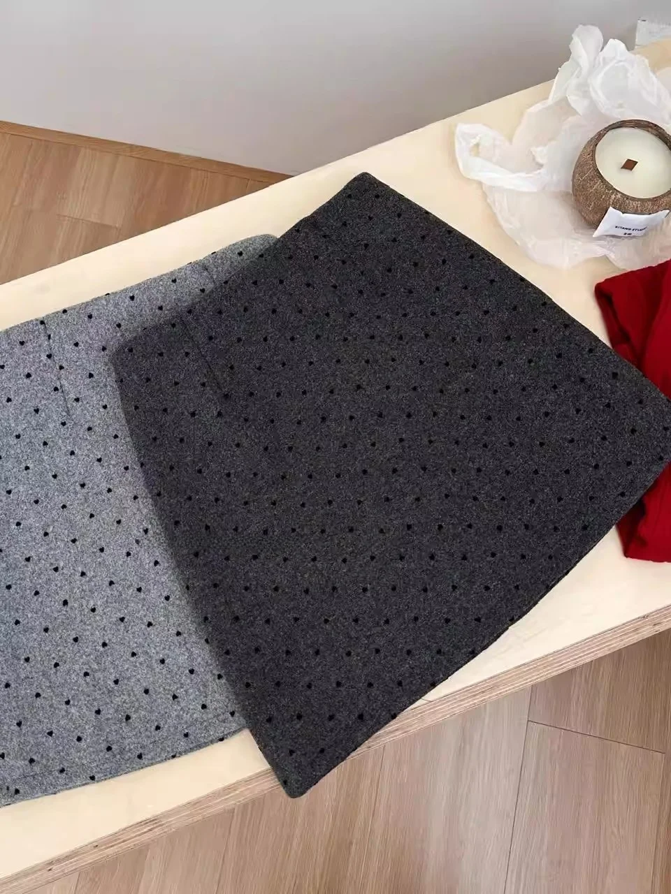 High Waist A-Line  Skirt Women's Autumn Winter Polka Dot Woolen Skirt plus Size Conceals Hips Zipper Closure Skirt