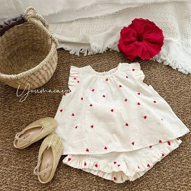 

Girls Suit 2025 Summer New Childrens Clothing Korean Style Girl Baby Heart Embroidery Flying Sleeve Doll Shirt Shorts Two Sets