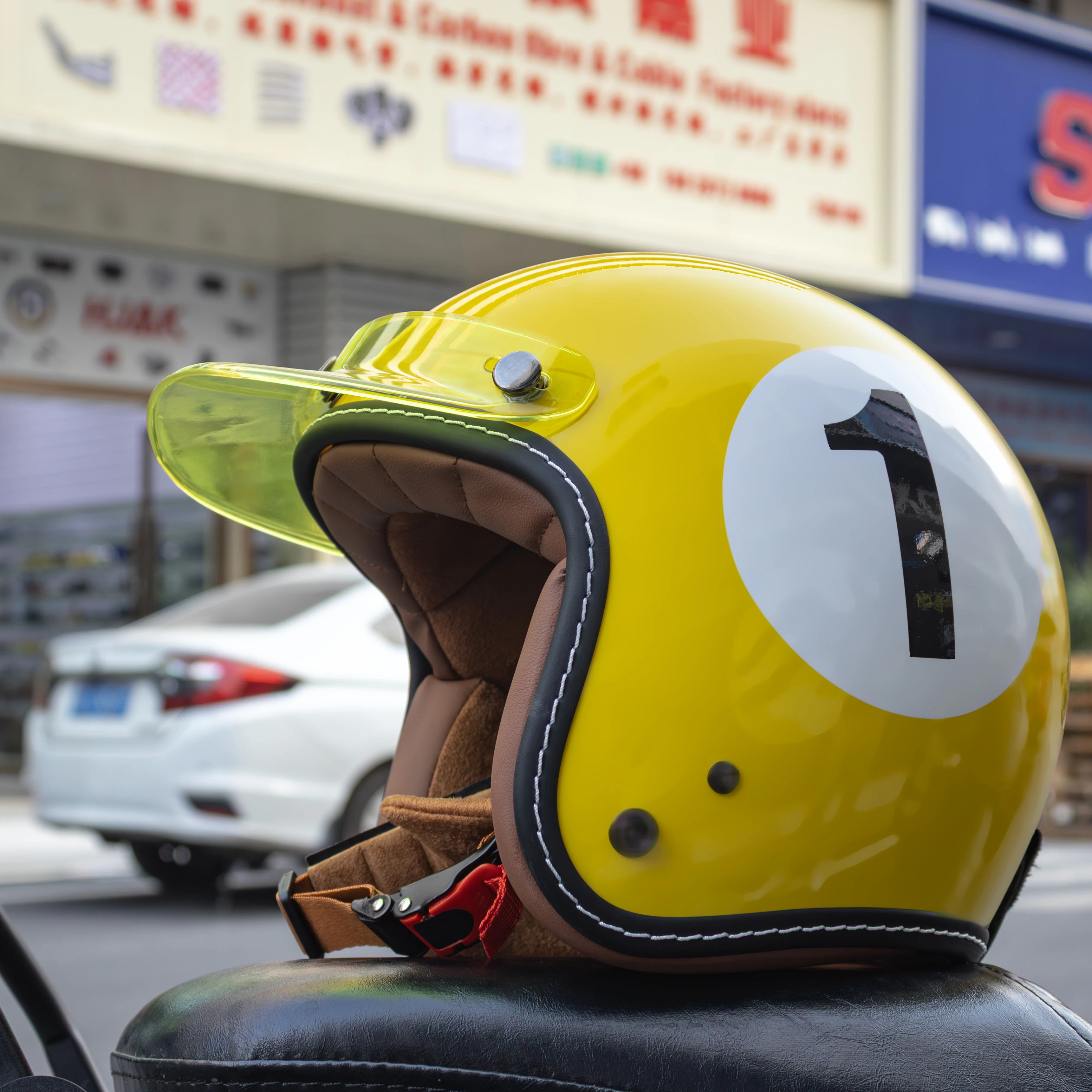 2026 New Retro Helmet Three-Quarters Yellow Helmet with Brim Cruise Pedal Motorcycle Helmet Bicycle Helmet