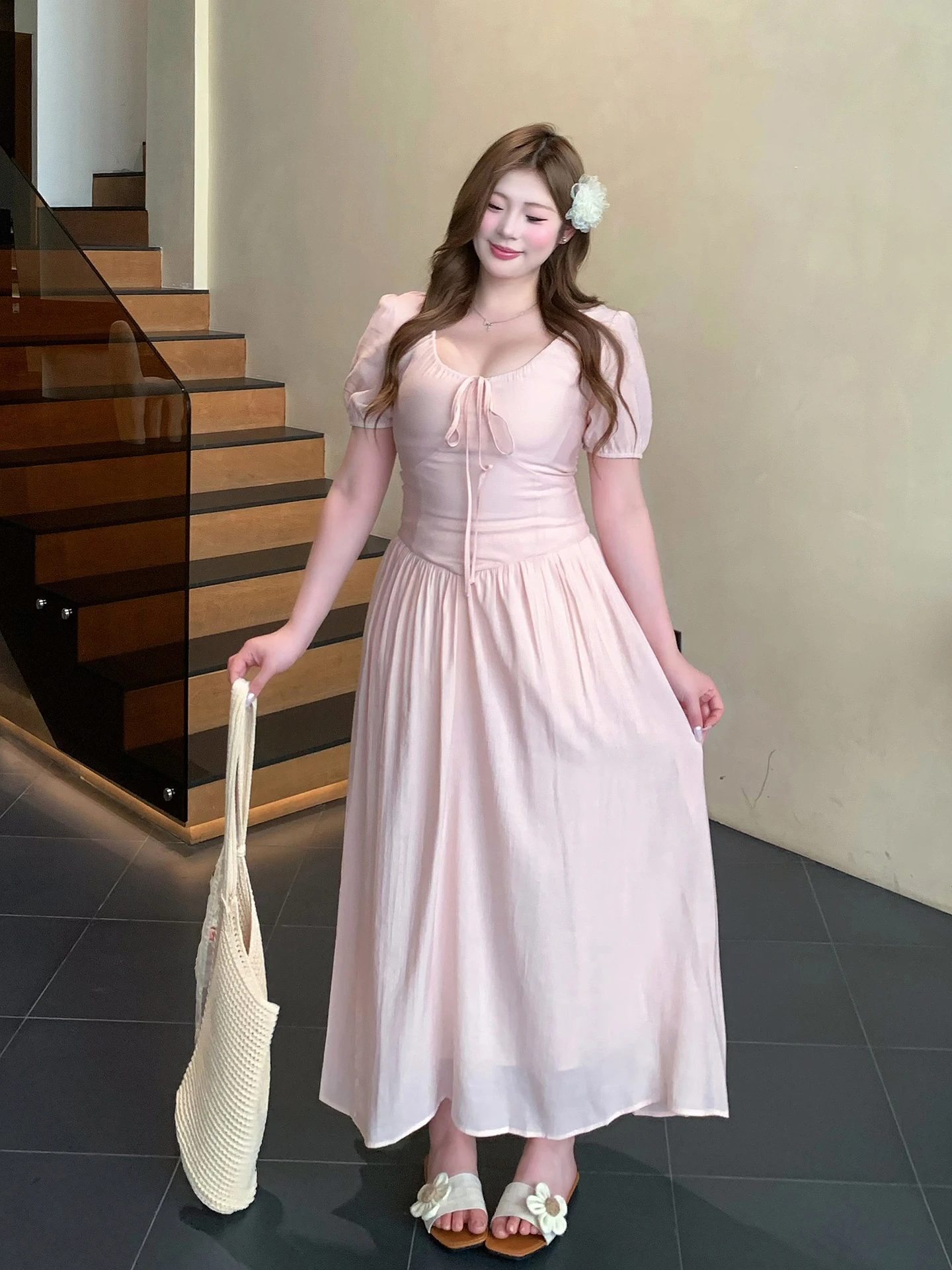 

Elegant Pink Bubble Sleeve Dress for plus Size Women Slimming High Waist Long Dress Gentle Style French Style Standard Version