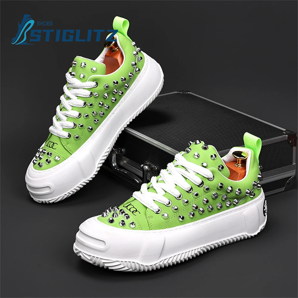 New Solid Metal Stud Thick Soles Sneakers for Men Design Sense Slight Luxury Men's Single Shoes Men's Stylish Flats Casual Shoes