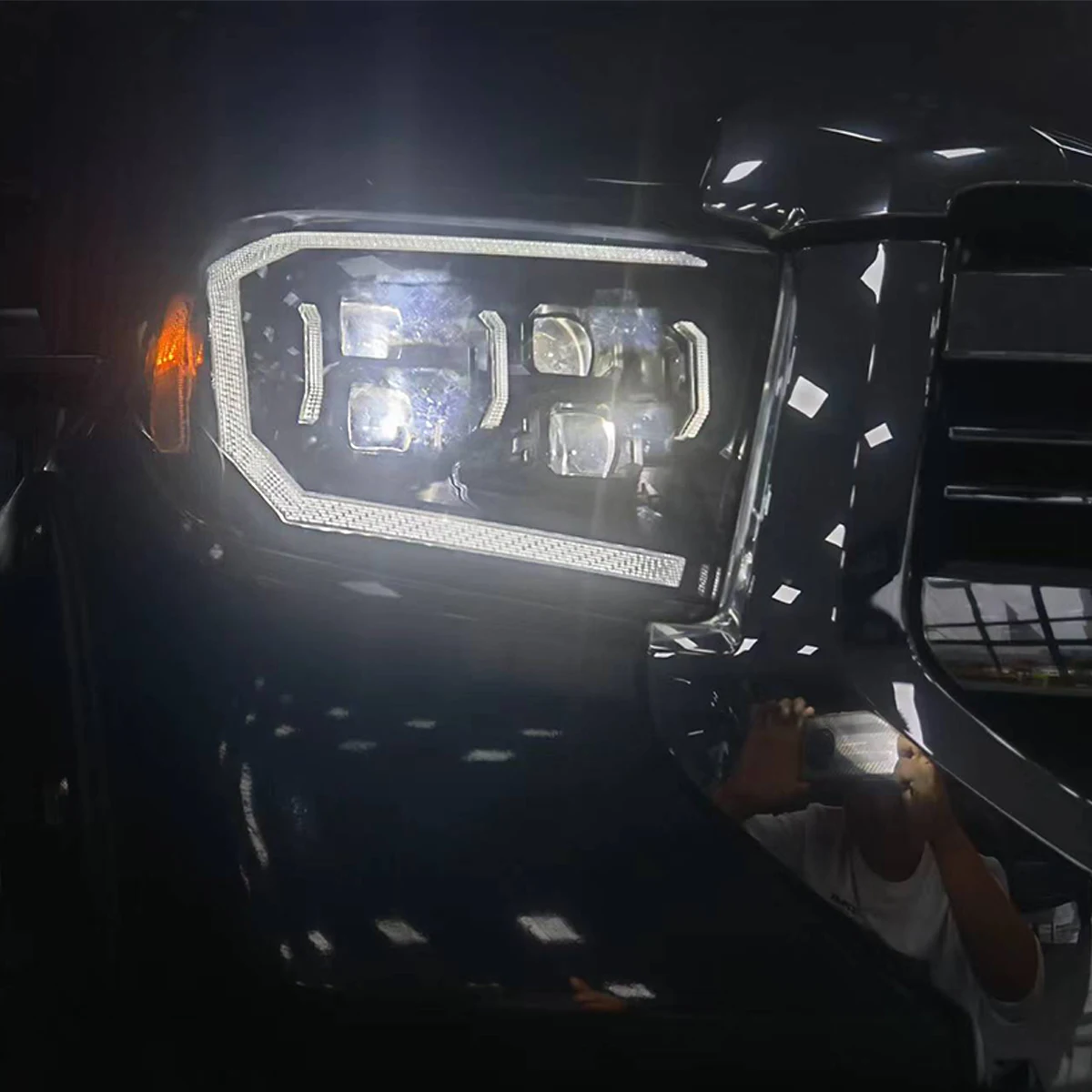 

4 LENS LED Headlight Assembly for Toyota Tundra 2014-2020 Modified Front Light Lamps Assembly.