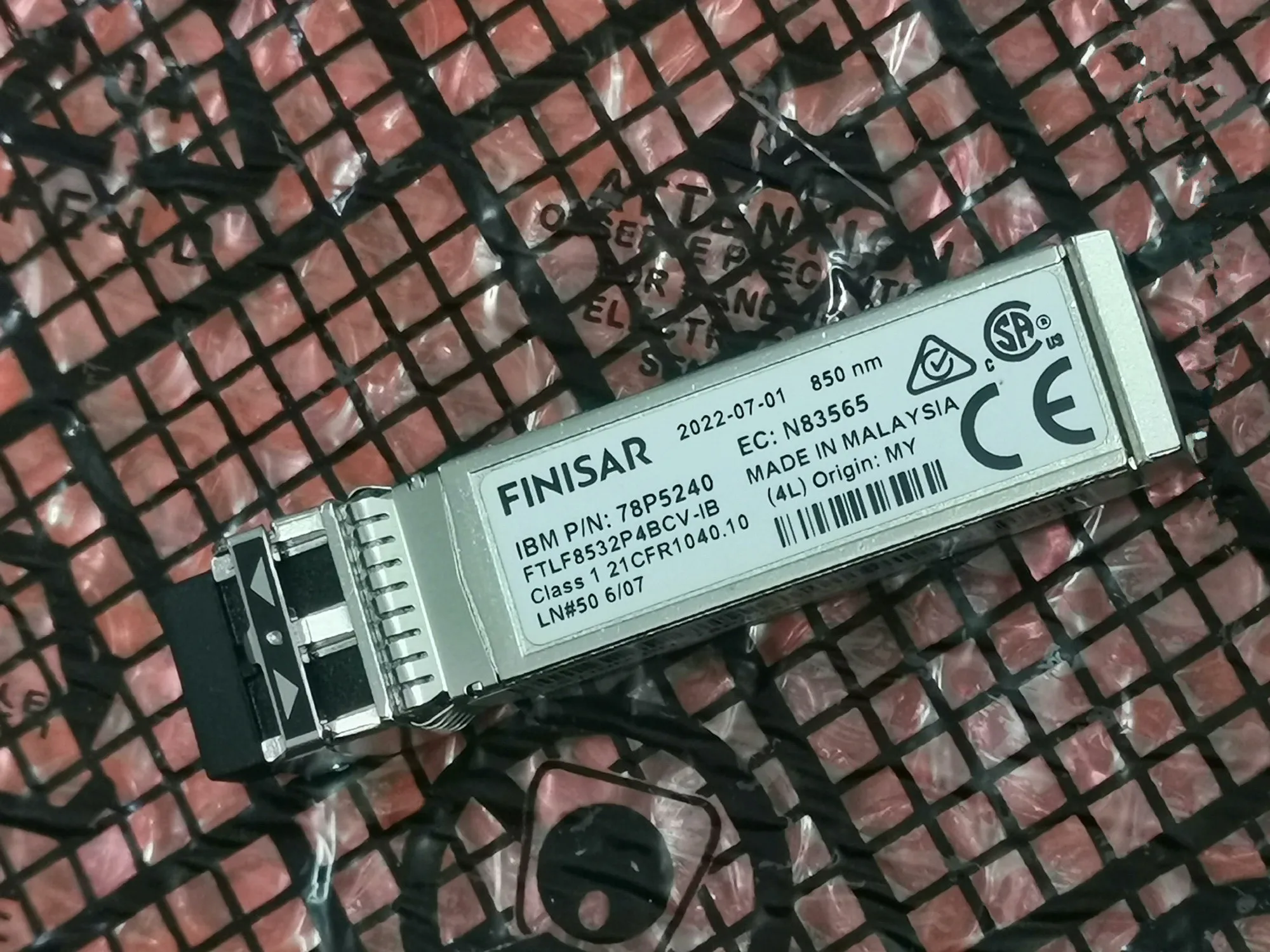 Original New Finisar 32G Optical Transceiver FTLF8532P4BCV-IB 78P5240 N83565 850nm 32GB SFP  Optical Fiber