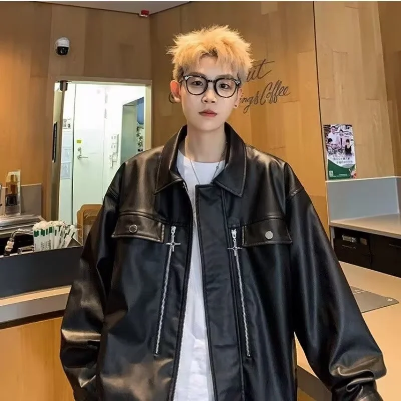 

Мужская кожаная куртка в американском ретро-стиле, повседневная, свободного кроя, для мотоциклистов, осенне-зимняя, модная, уличный стиль, премиум-класс