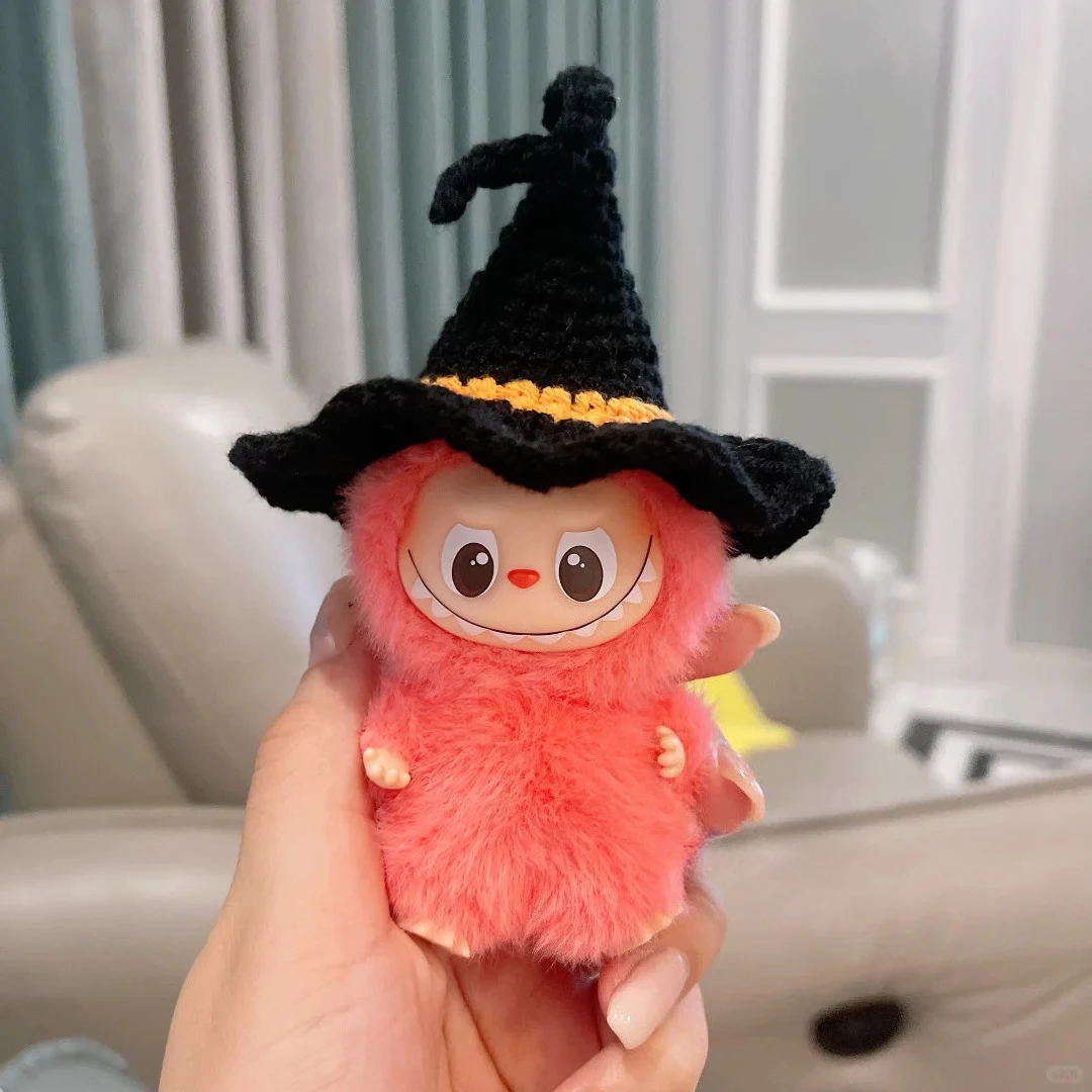 

Для 10,5 см Labubu 4,0 мини-куклы, подарок на Хэллоуин, нагрудник и шляпа, соответствующий комплект, жуткая тематическая кукла, аксессуары, милая одежда Ropa Labubu