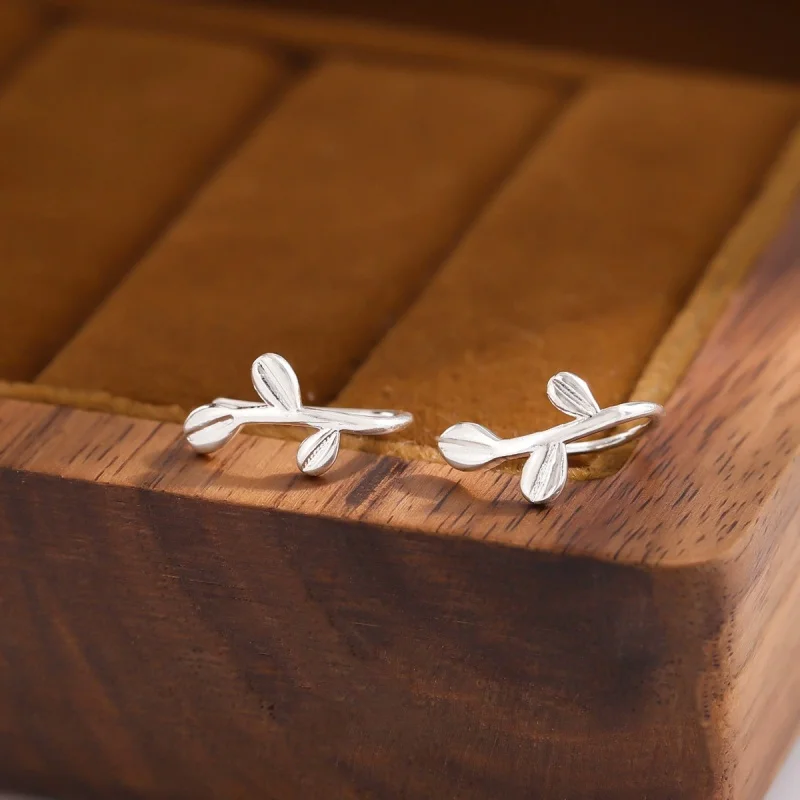 Hot selling new 925 sterling silver fashionable simple and dynamic branch leaf ear hook temperament versatile girl accessories