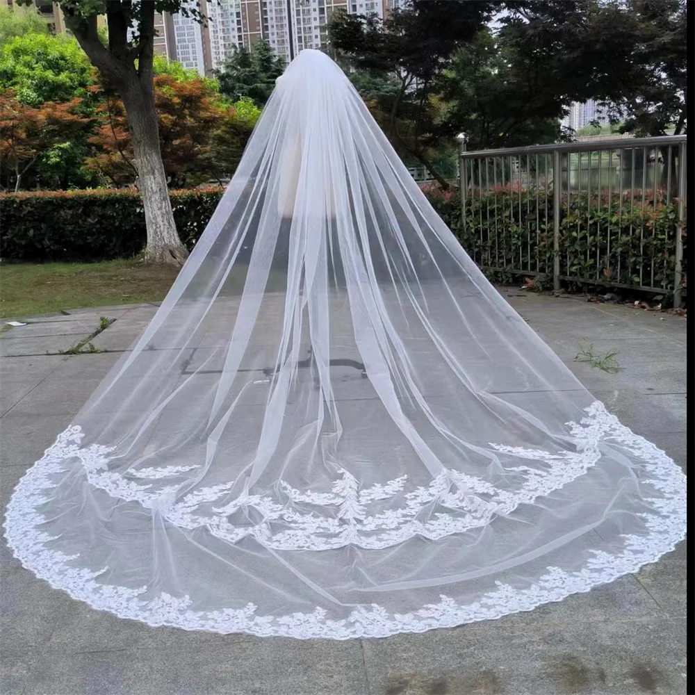 

Real Photo 3m.4m.5m One Layer Wedding Veil With Comb White Lace Edge Bridal Veils Ivory Appliqued Cathedral Wedding Veil