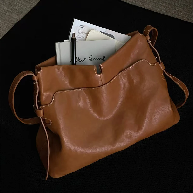Luxury Fashion Shoulder Bag Simple Tote Bag With Pendant Zipper Hobo Bag Brand Handbag Adjustable Shoulder Strap Crossbody Bag