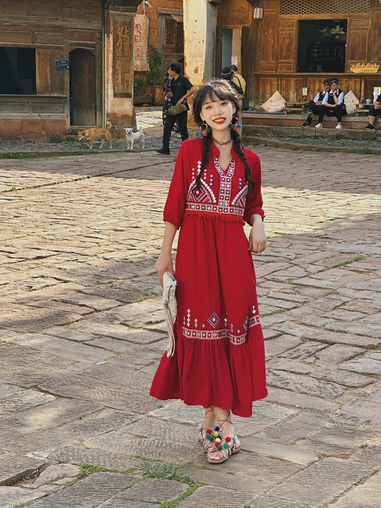 

Красная вышитая длинная юбка миди с V-образным вырезом, свободного кроя, в этническом стиле, для путешествий и фотосессий в пустыне, женская