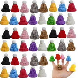 5/10/20Pcs Mini cappelli per maglieria natale Mini cappelli per bambole in maglia Mini cappello di lana per artigianato artistico fai da te accessori per ornamenti natalizi