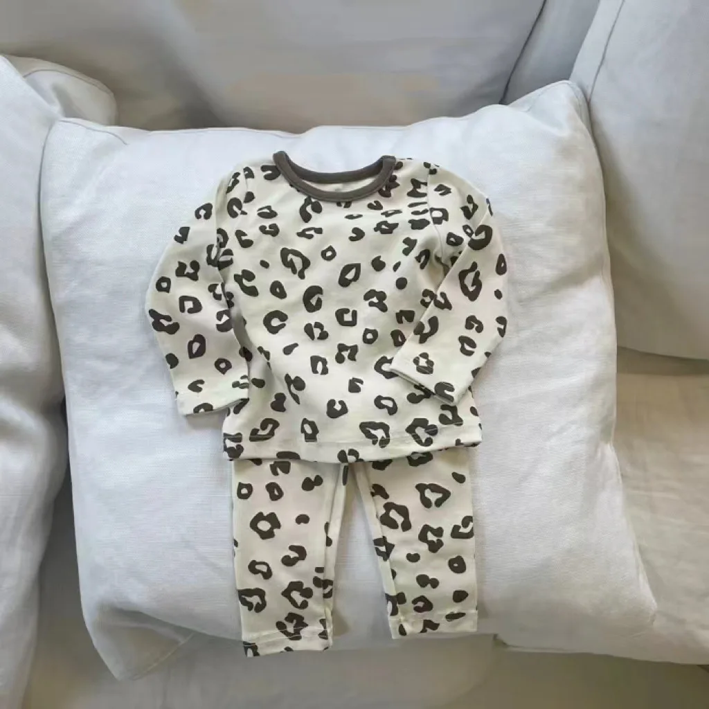 Conjunto de ropa de manga larga para bebé, Tops y a la moda Pantalones estampados, traje de 2 piezas para niño y niña, ropa suave para el hogar,