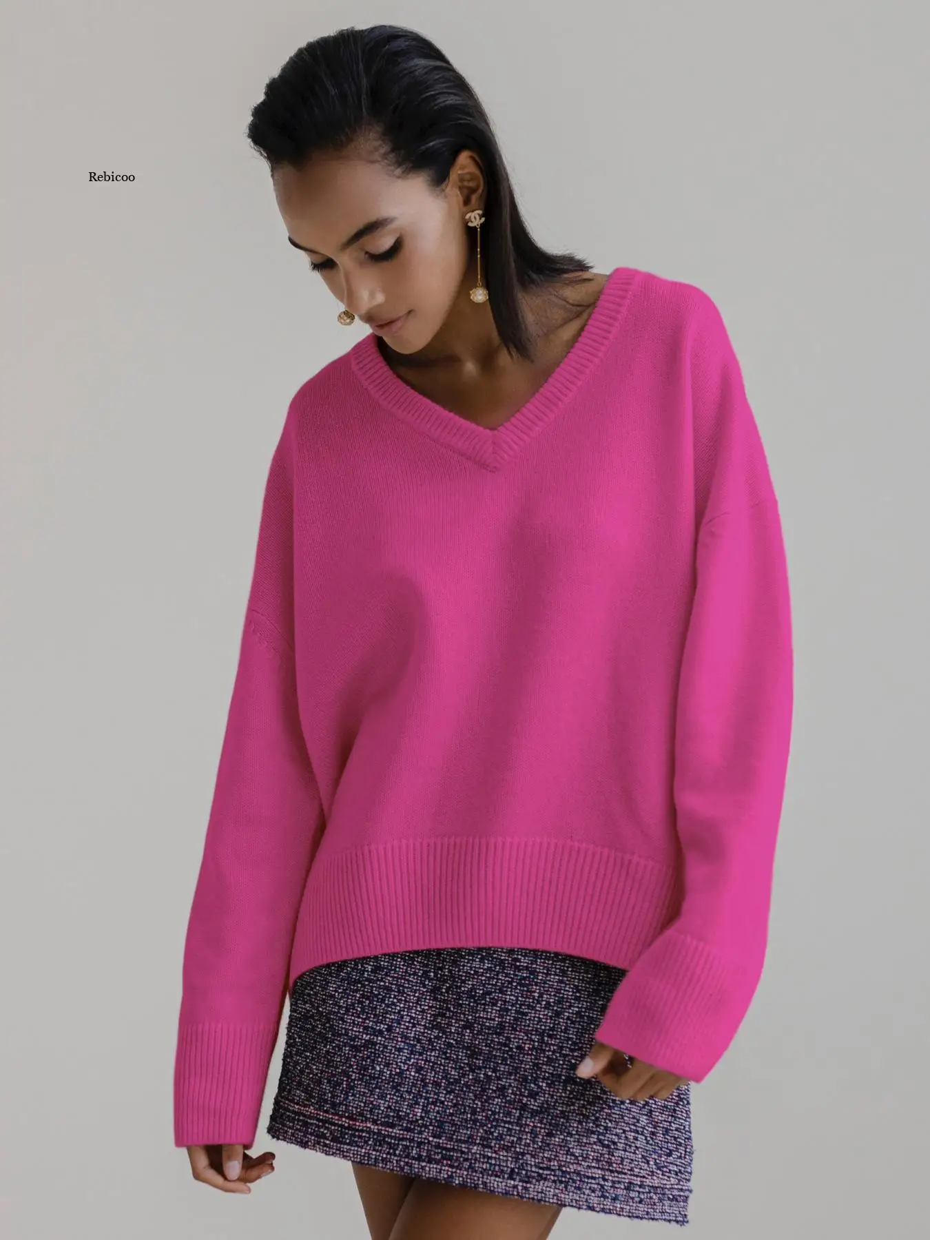 

Women Fashion Loose Soft Touch Knit Sweater Vintage V Neck Long Sleeve Female Pullovers Chic Tops