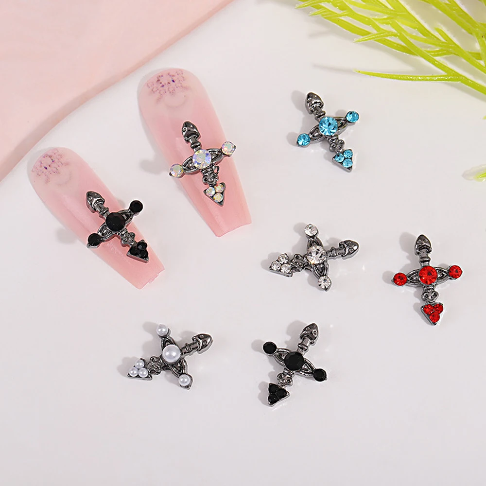 10 sztuk cyrkon Punk Cross Nail Art Charm 3D błyszczący kolorowy diamentowy krzyż części biżuterii do paznokci DIY luksusowe akcesoria do Manicure